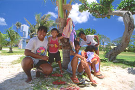 Taking a just Rest in the Shade of a Tree　Ypao Beach Park