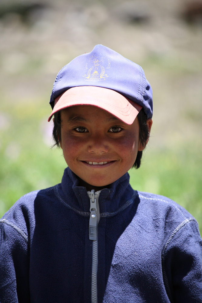 Lingshed Kid in Long Brim Cap