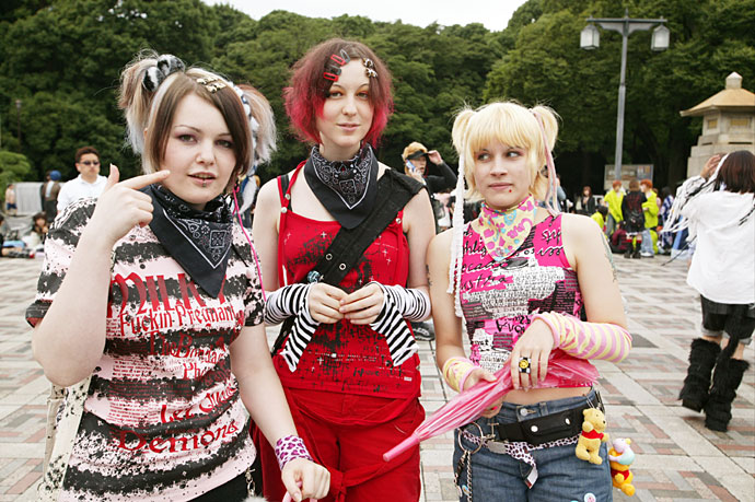 Cosplayers at Jingubashi Bridge