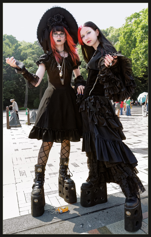 Girls from Paris - Gothic Lolita