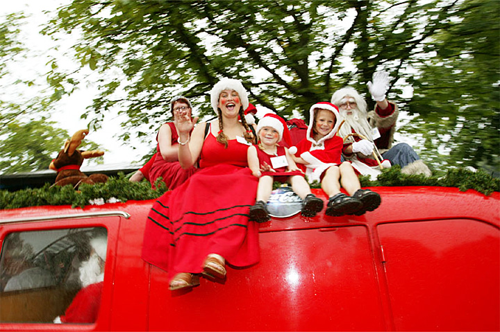 Christmas Parade through the street at Bakken