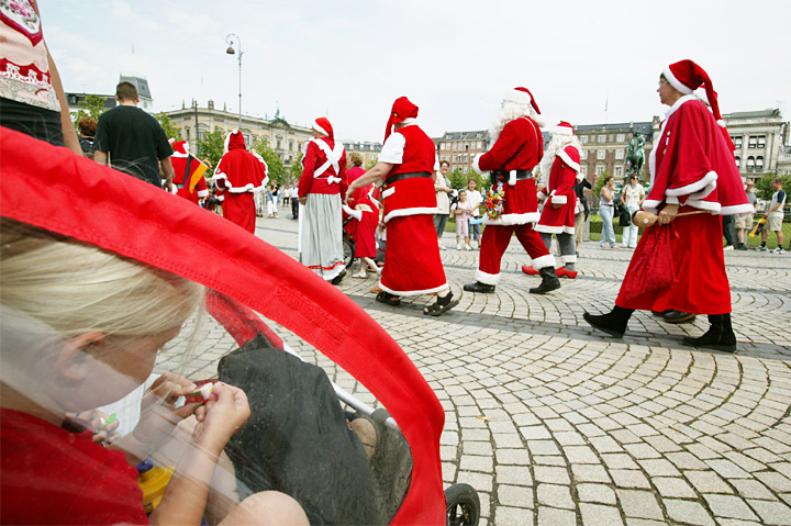 Santa Claus Parade at Kongens Nytorv