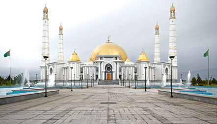 アシガバート　テュルクメンバシュ・ルーフ・モスク　Türkmenbaşy Ruhy Mosque
