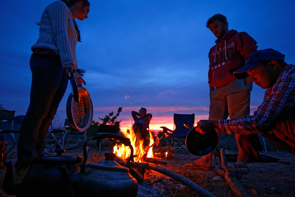 イシククル湖　夕焼けキャンプ