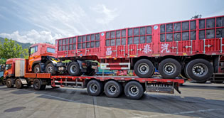 トラック輸送　漢中 - 西安間のサービスエリア