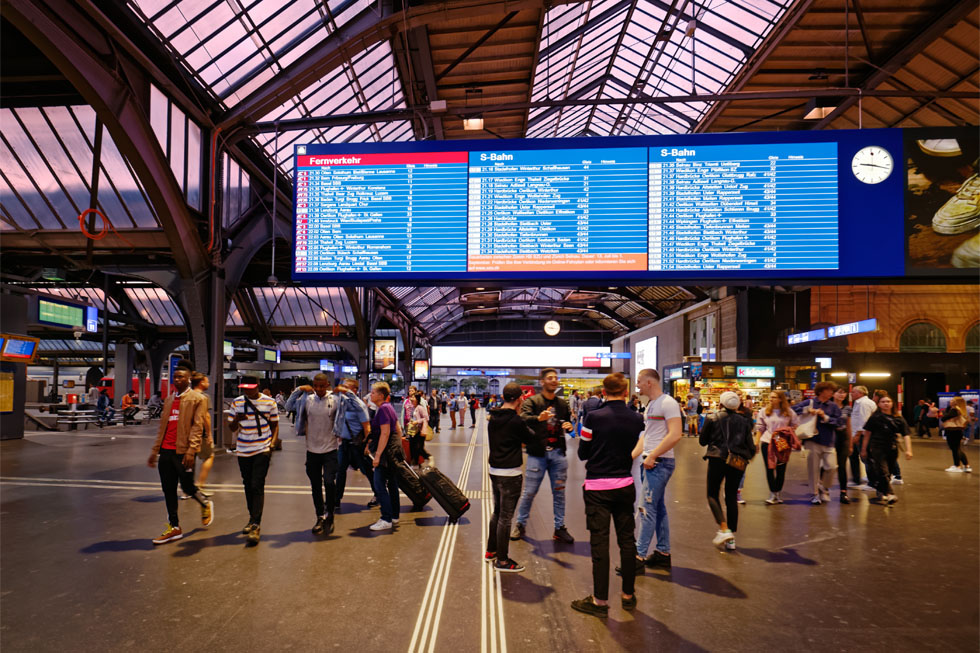 チューリッヒ街角お散歩写真 チューリッヒ中央駅